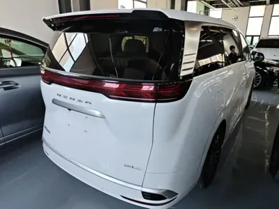 Denza Denza D9