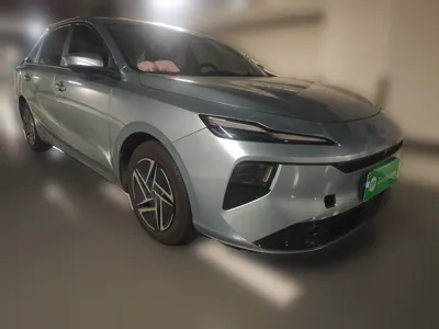 Roewe D6