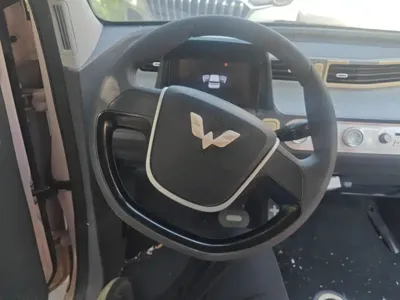 Wuling MINIEV