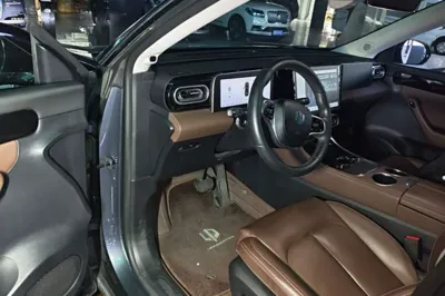 Leapmotor C11