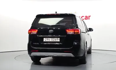 Kia Canival