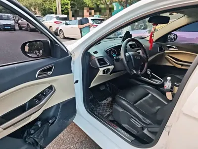 Ford Escort