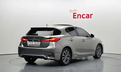 Lexus CT200h