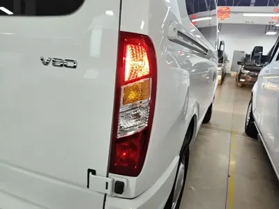 大通 V80