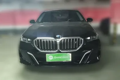 BMW i5