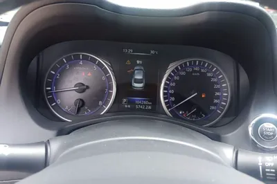 Infiniti Q50L